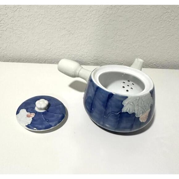 Japanese Aoi Hana Kyusu Teapot Blue Porcelain Teapot with Handle - Picture 7 of 10